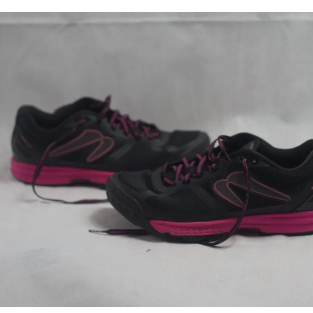 Newton Boco AT 6 Black Pink Running Shoes Women's Size 9.5  W005221